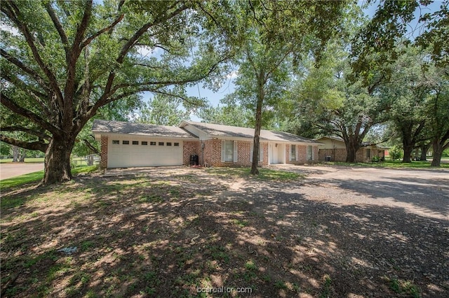 Listing photo 3 for 1307 E Main St, Madisonville TX 77864