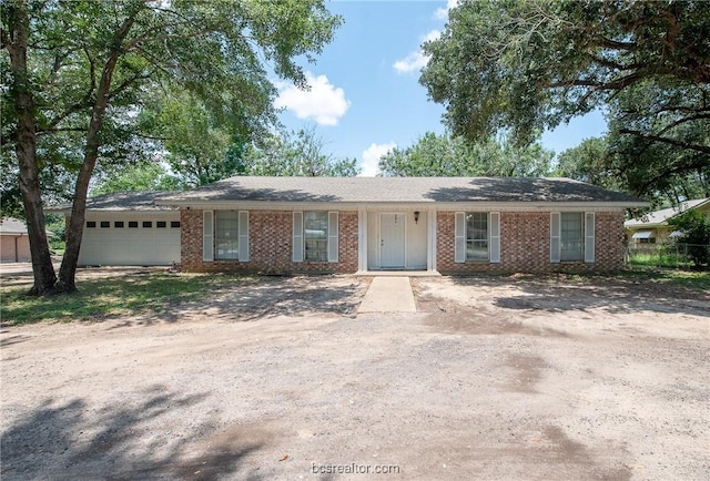 Listing photo 2 for 1307 E Main St, Madisonville TX 77864