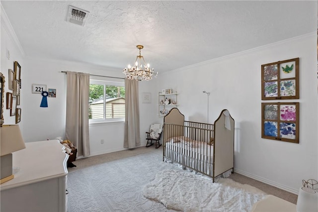 carpeted bedroom featuring an inviting chandelier, crown molding, a textured ceiling, and visible vents