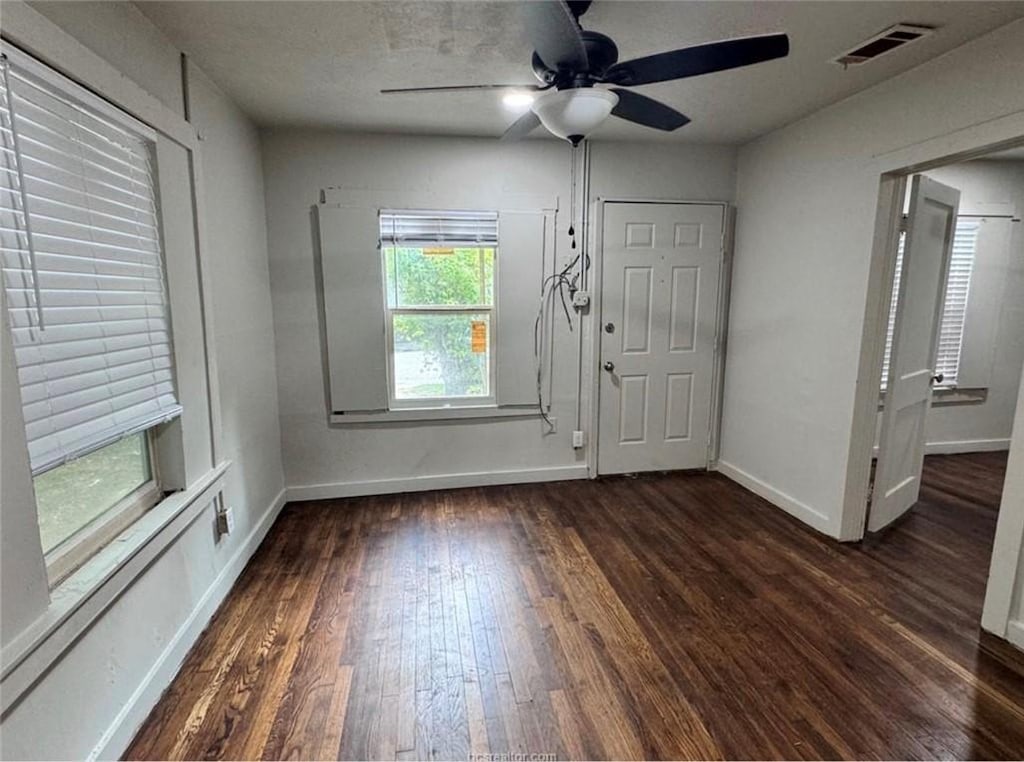 1017 W 16th St, Bryan, TX 77803 - photo 1
