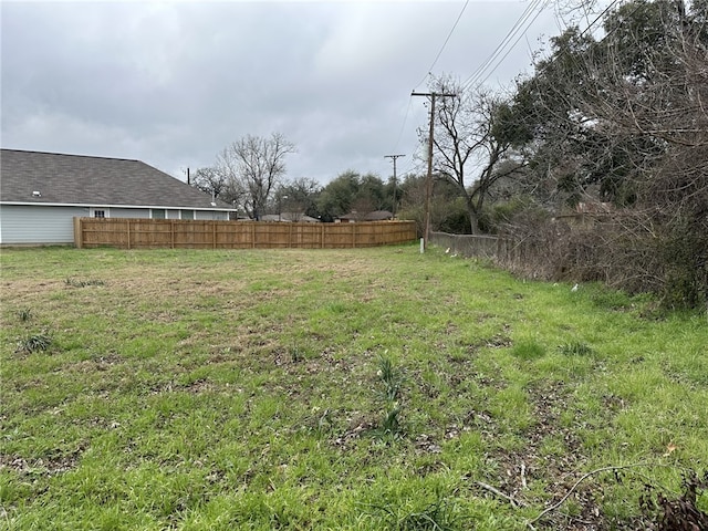 Listing photo 3 for 20 Lenora Dr, Hearne TX 77859