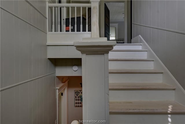 803 Holland St, Navasota, TX 77868 - view of stairs