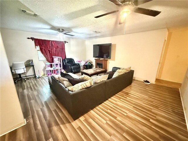1205 W 10th, Cameron, TX 76520 - photo 8