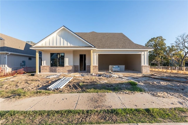 view of front of home featuring a porch