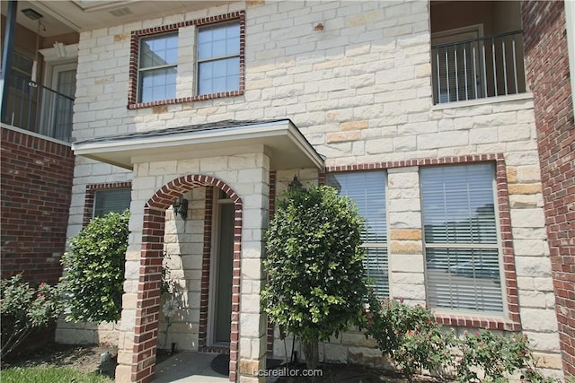 202 Forest Dr, College Station, TX 77840 - view of property entrance
