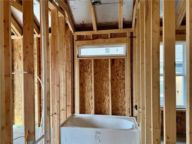 bathroom with a bathtub