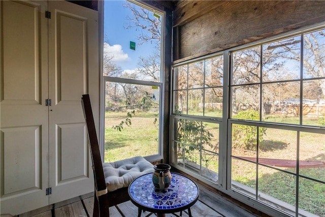 view of sunroom / solarium