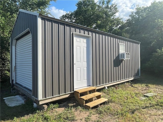 1692 Henry Prairie Rd, Franklin, TX 77856 - view of outbuilding featuring entry steps and cooling unit