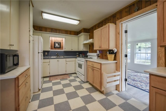 511 N Hill St, Caldwell, TX 77836 - photo 7