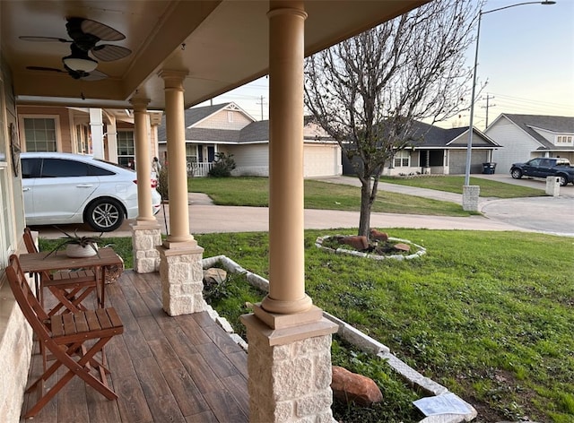 view of patio / terrace with ceiling fan and covered porch