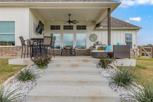 view of patio featuring ceiling fan and an outdoor hangout area