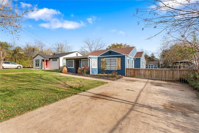 ranch-style house with a front yard