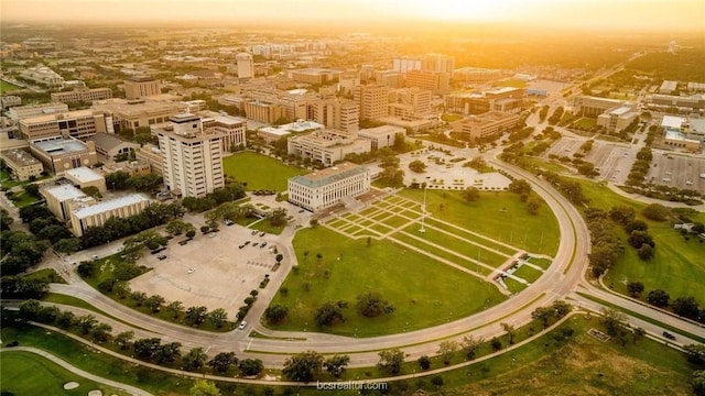 view of aerial view at dusk