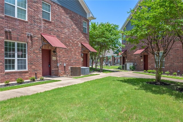 801 Luther St W Unit 103, College Station, TX 77840 - photo 2