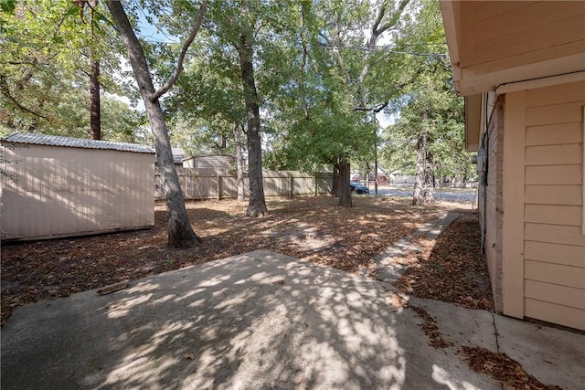 view of yard with a patio area