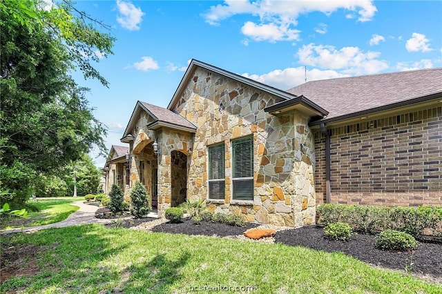 17899 Saddle Creek Dr, College Station, TX 77845 - photo 2