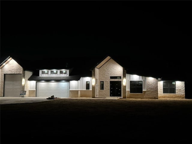 view of front of home featuring a garage