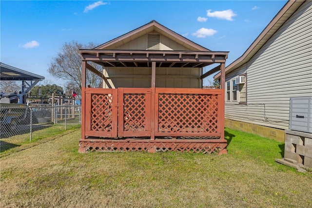 exterior space featuring a lawn