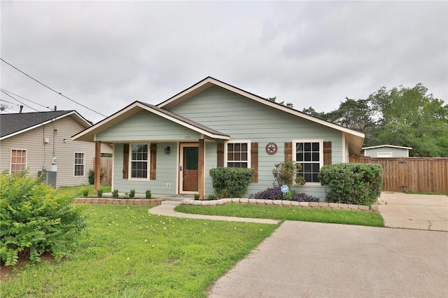 3000 Stevens Dr, Bryan, TX 77803 - bungalow-style house featuring covered porch