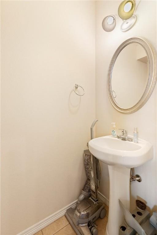 305 Holleman Dr E Unit 202, College Station, TX 77840 - bathroom featuring tile patterned floors and baseboards