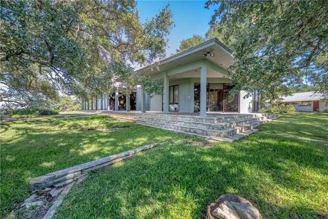 10209 Seward Plantation Rd, Brenham, TX 77833