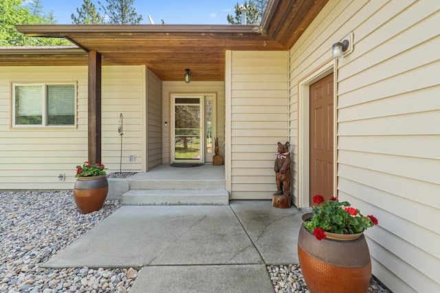 325 Hogans Way, Chewelah, WA 99109 - property entrance with covered porch
