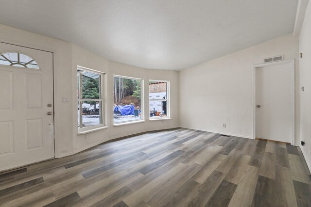 4087 Hesseltine Rd, Valley, WA 99181 - foyer entrance with visible vents and wood finished floors