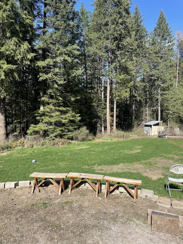 4087 Hesseltine Rd, Valley, WA 99181 - view of property's community with a lawn
