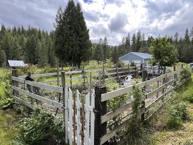 3901 Cedar Creek Rd, Colville, WA 99114 - view of yard with fence and a forest view