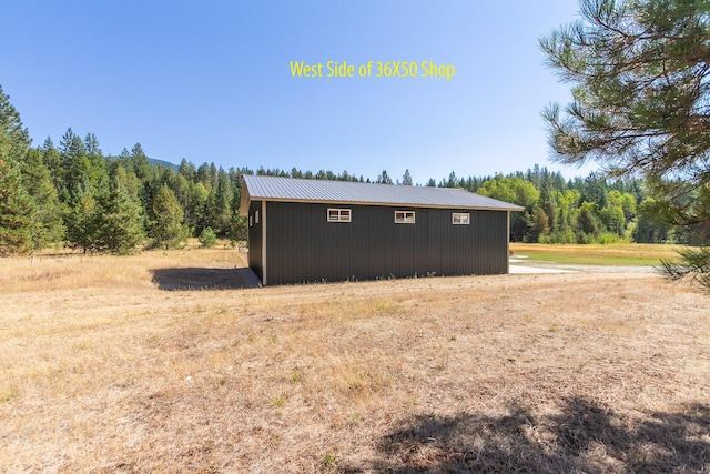 view of outbuilding