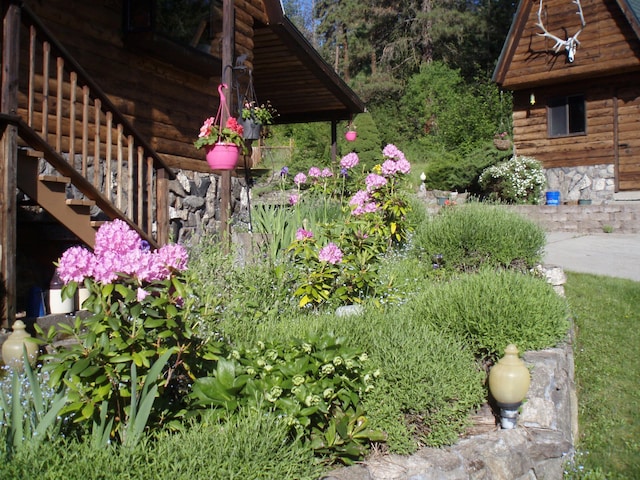59 Bisbee Creek Ln, Kettle Falls, WA 99141 - view of yard featuring stairs