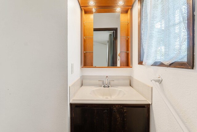bathroom with vanity