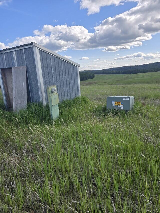 5266 Wagner Rd, Springdale, WA 99173