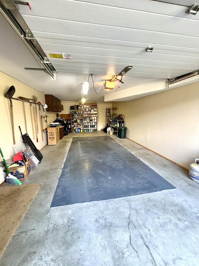 1425 Chapin Rd N, Evans, WA 99126 - garage featuring a garage door opener