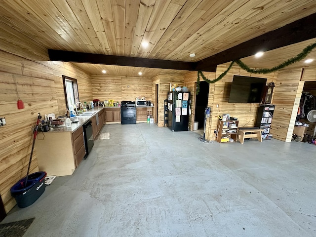 6171 Coyote Canyon Rd Unit L, Fruitland, WA 99129 - horse barn with a sink