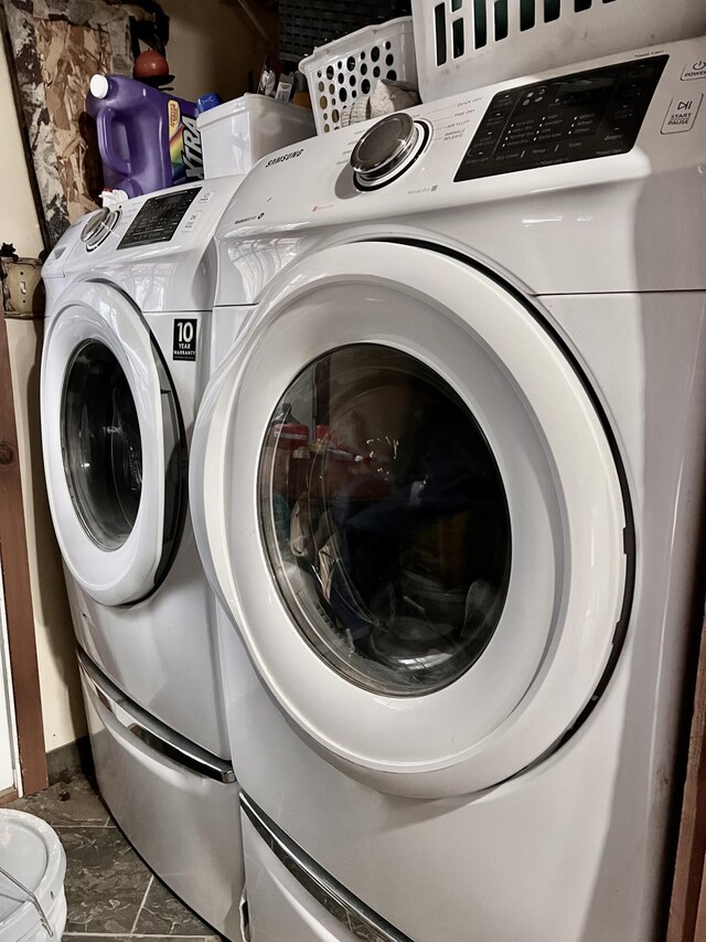 4070 Northport Flat Creek Rd, Northport, WA 99157 - laundry area with washer and clothes dryer