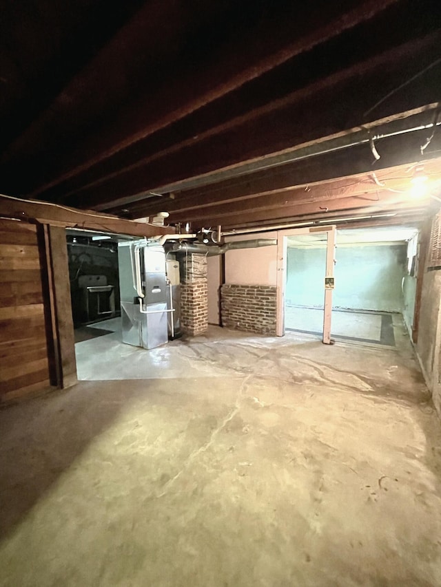 707 N 4th St W, Chewelah, WA 99109 - unfinished basement featuring heating unit