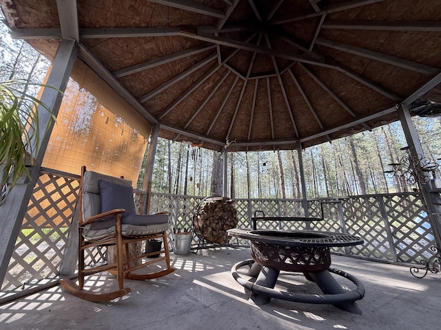 1874 Brooks Rd, Evans, WA 99126 - sunroom with a fire pit