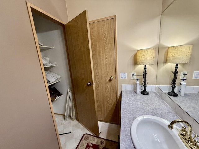 1874 Brooks Rd, Evans, WA 99126 - bathroom featuring vanity