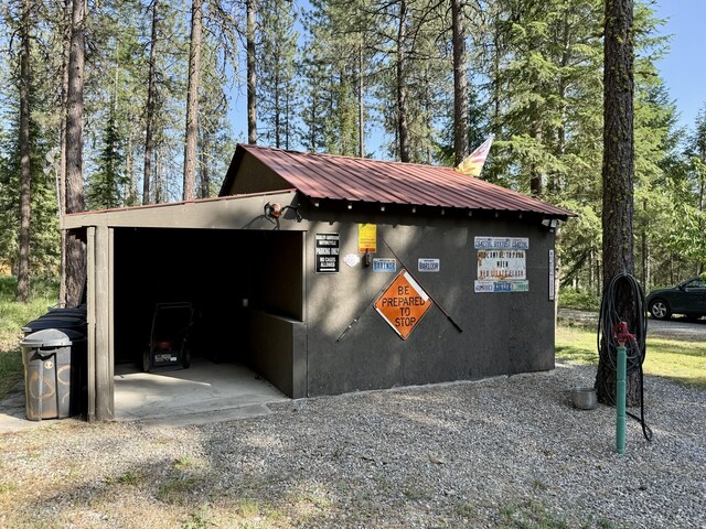 1874 Brooks Rd, Evans, WA 99126 - view of garage
