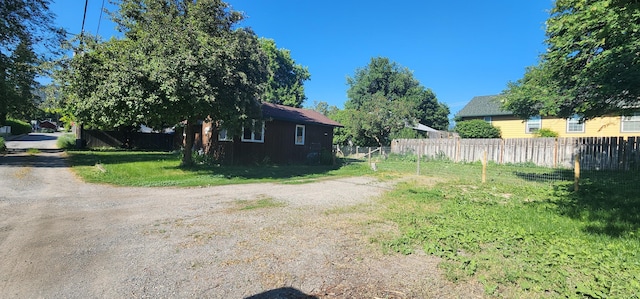 510 S Elm St, Colville, WA 99114 - view of side of home featuring driveway