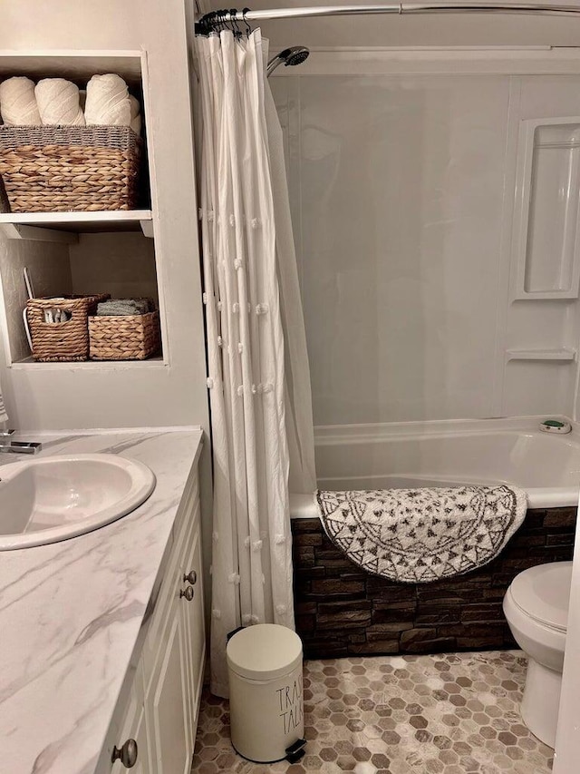 2851 Deep Lake Lopps Rd, Colville, WA 99114 - full bath featuring toilet, shower / bath combo, and vanity