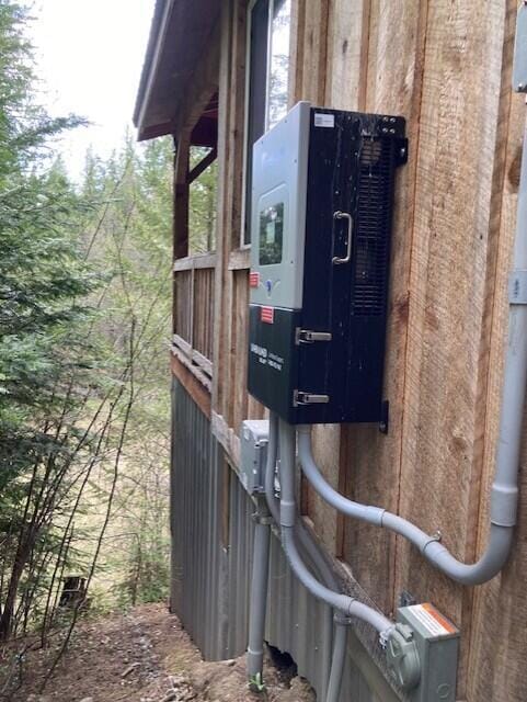 3121 Fifteen Mile Creek Rd, Kettle Falls, WA 99141 - view of exterior details