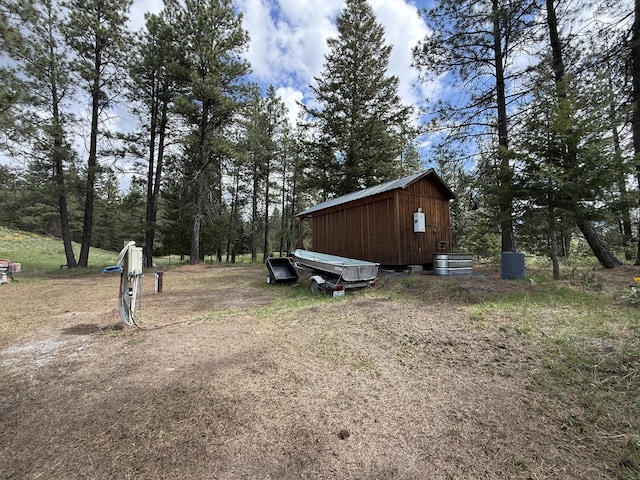 108 Grizzly Loop, Republic, WA 99166 - view of yard with an outbuilding