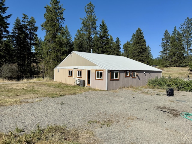 3305 Bradeen Rd, Rice, WA 99167 - view of front of house with a metal roof