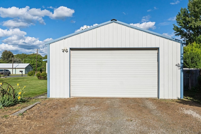 505 W Court Ave, Chewelah, WA 99109 - detached garage with driveway