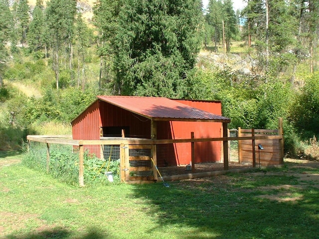 view of outdoor structure