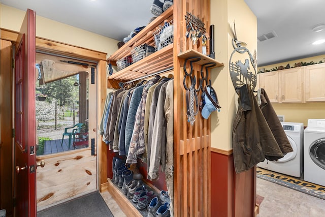 40 Happy Jack Rd, Curlew, WA 99118 - spacious closet featuring washer and clothes dryer