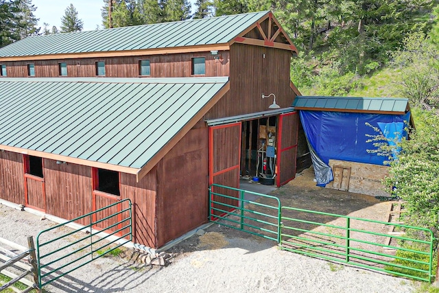 40 Happy Jack Rd, Curlew, WA 99118 - view of horse barn