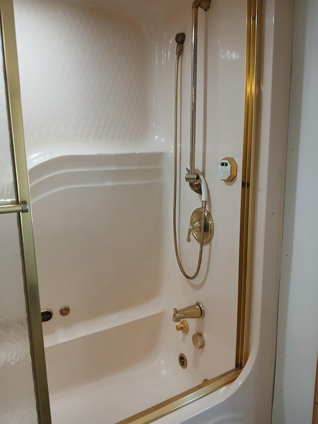 4224 Grouse Creek Rd Unit C, Loon Lake, WA 99148 - bathroom featuring tub / shower combination